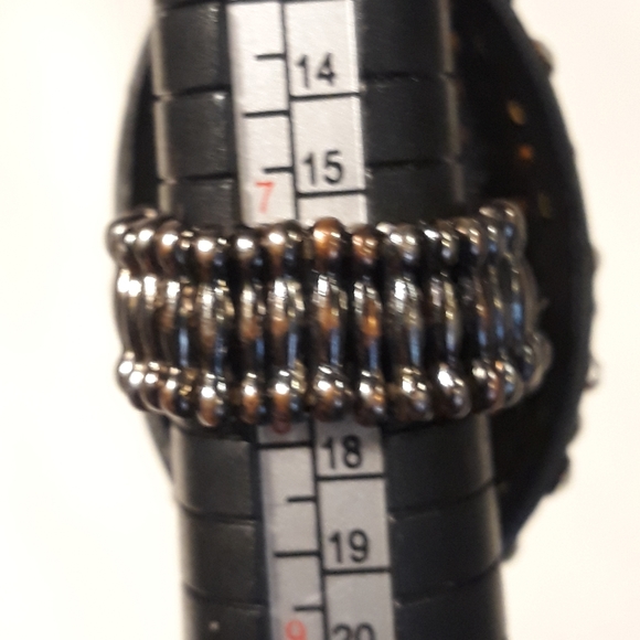 👛2 for $20👛Rhinestone Stretch Ring - Picture 5 of 8